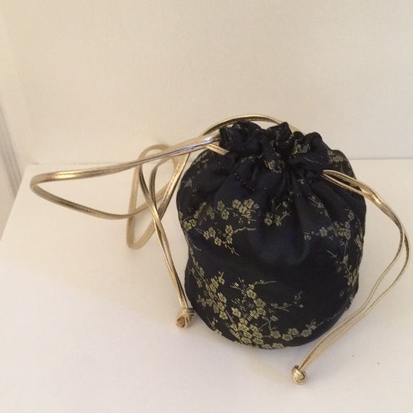 Handbags - NWOT Evening bag